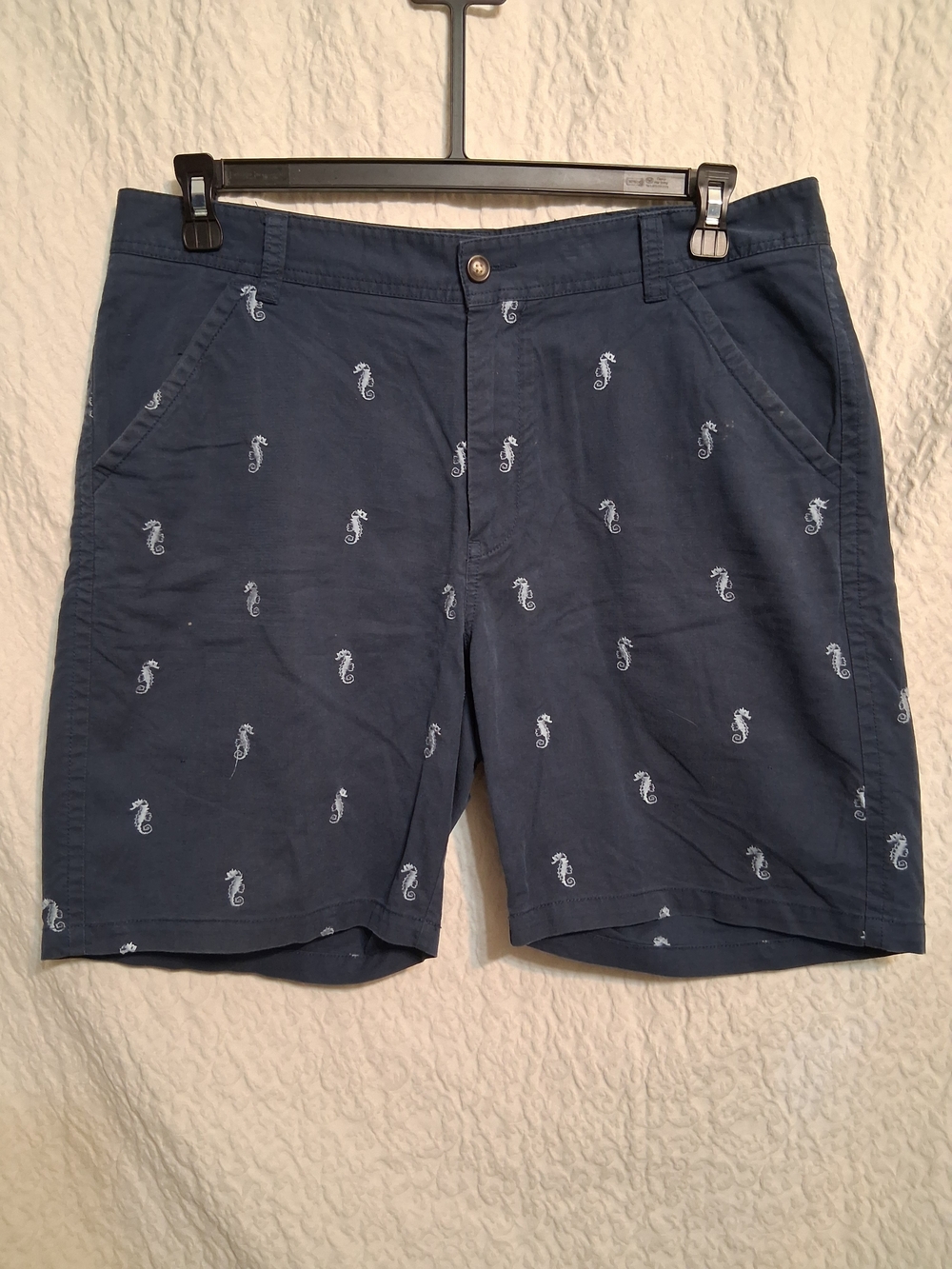 reyn spooner navy blue shirt with Seahorse design.